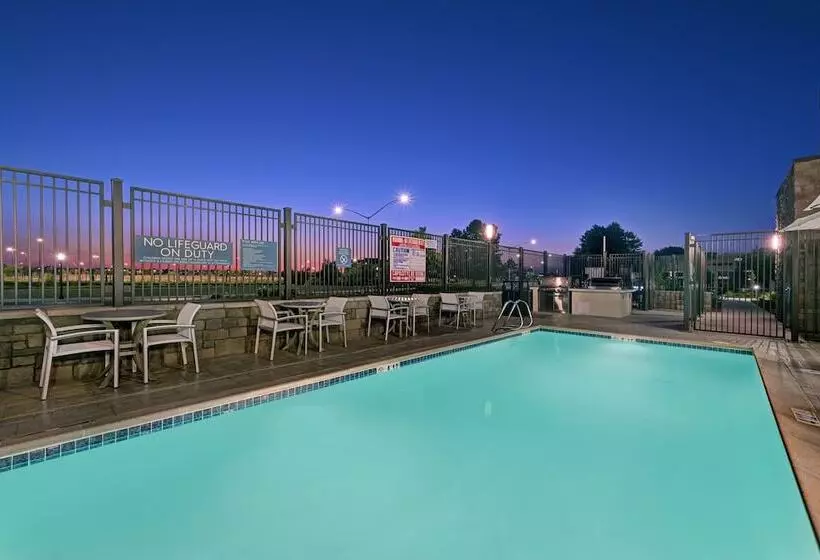 Hotelli Towneplace Suites Sacramento Airport Natomas