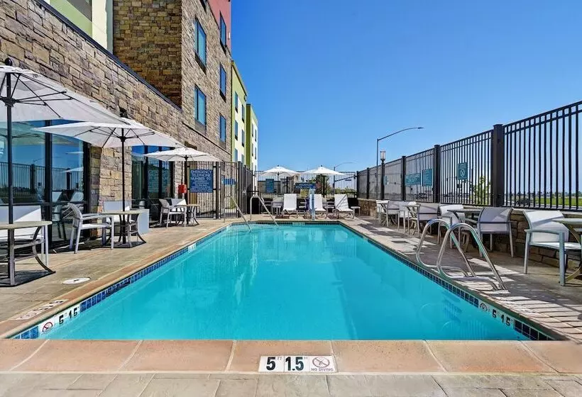 Hotelli Towneplace Suites Sacramento Airport Natomas