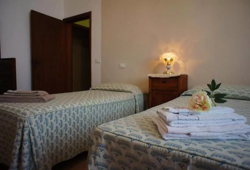 Majatalo Casa Fonte Di Bacco