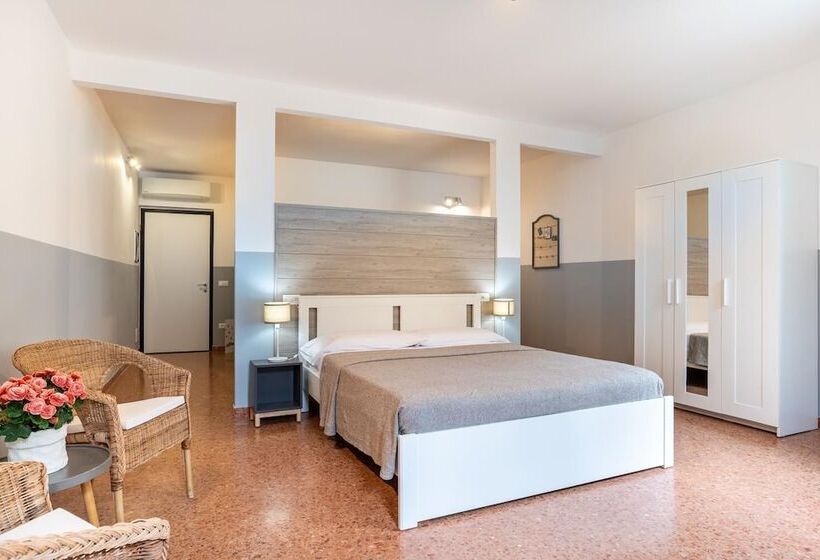 Пансион Marinali Rooms