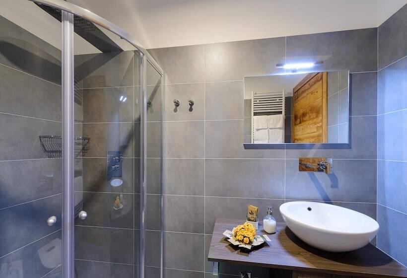 إقامة Alagna2000