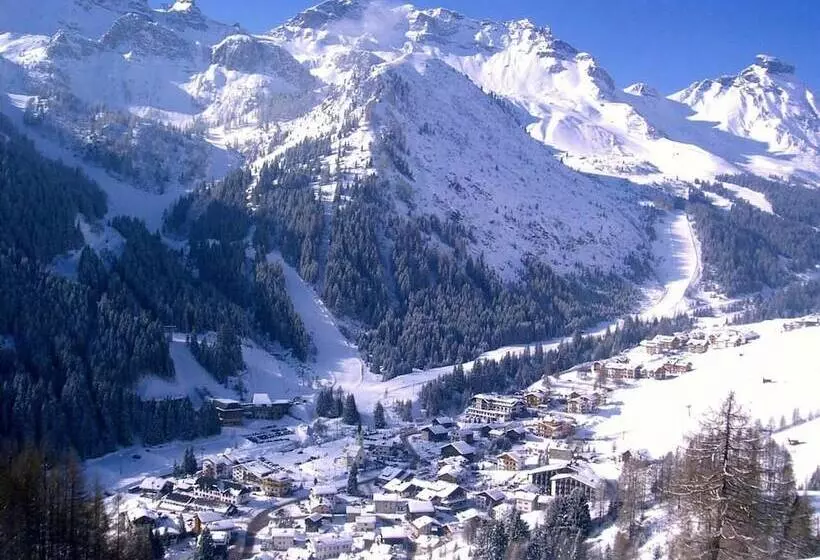 Wellness Residence Panorama   Check In At Olympia