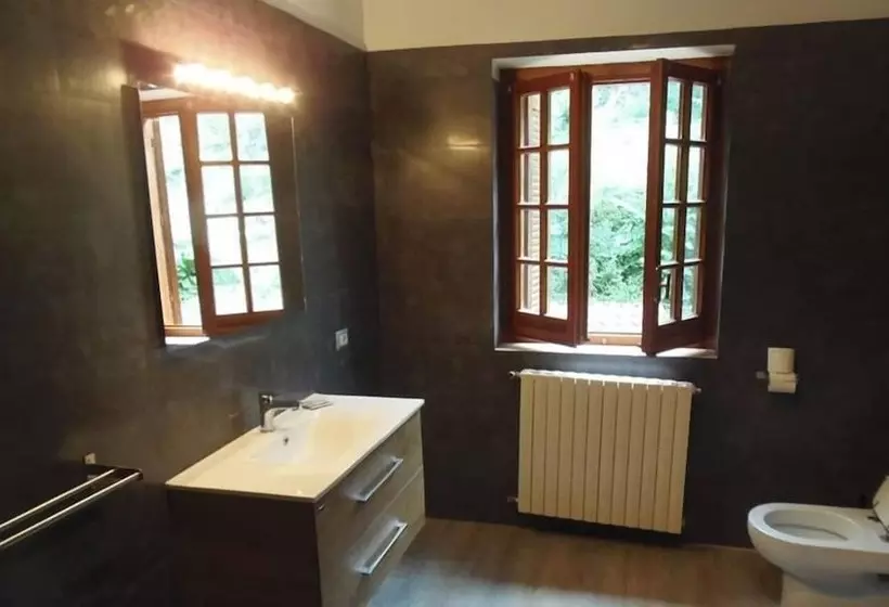 ベッドアンドブレックファースト B B La Villa