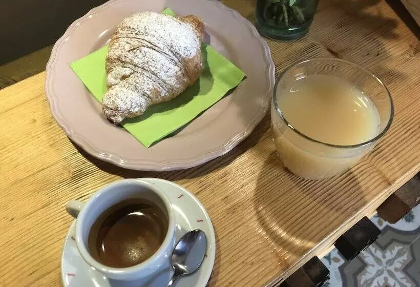 تختخواب و صبحانه Castelduomo Dimore Deluxe