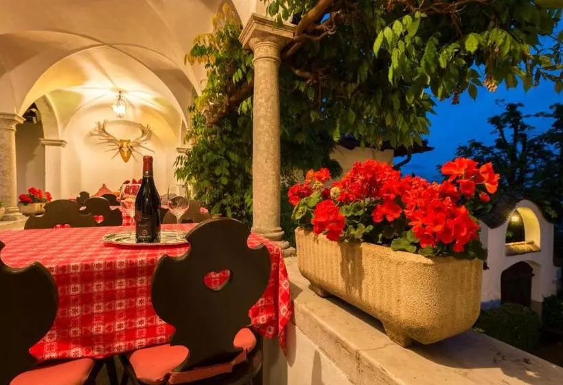 Aamiaismajoitus (B&B) Schloss Paschbach