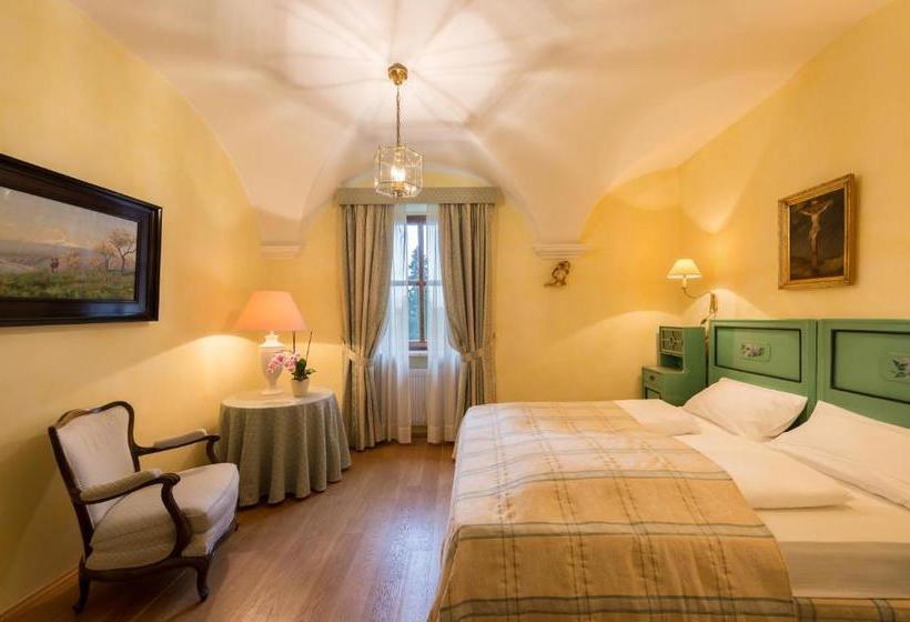 Bed and Breakfast Schloss Paschbach