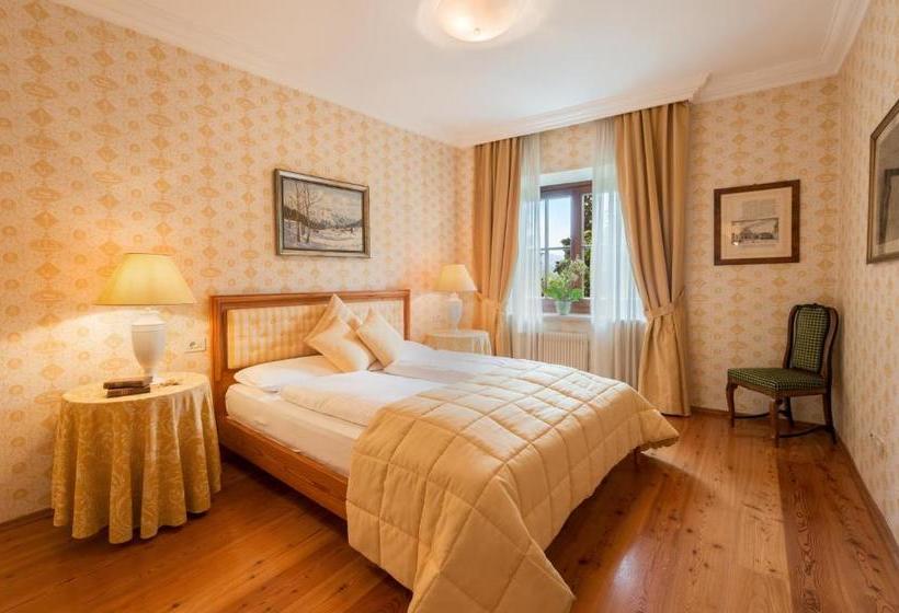 Bed and Breakfast Schloss Paschbach