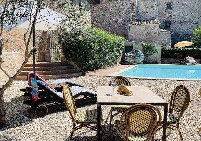 Hostelli Il Borgo Di Olive