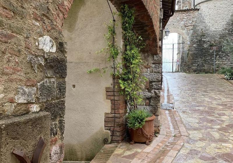 פונדק Il Borgo Di Olive