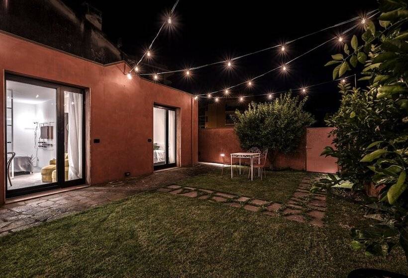 بنسيون Microcosmo La Spezia