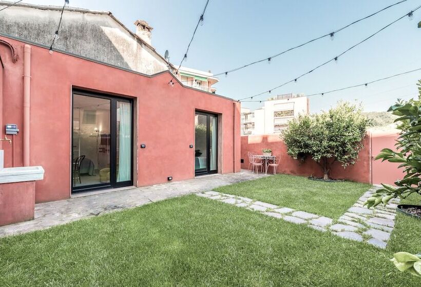 بنسيون Microcosmo La Spezia