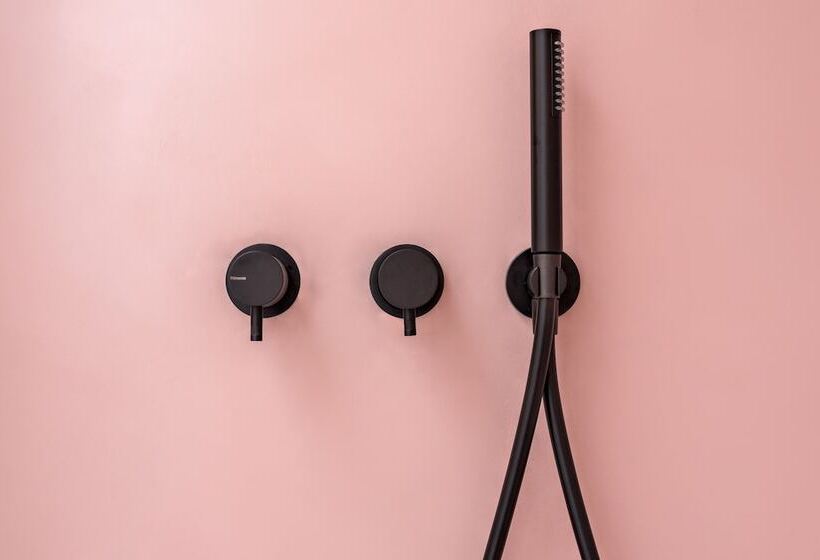 بنسيون Microcosmo La Spezia