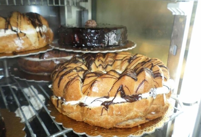 تختخواب و صبحانه L Una Di Notte