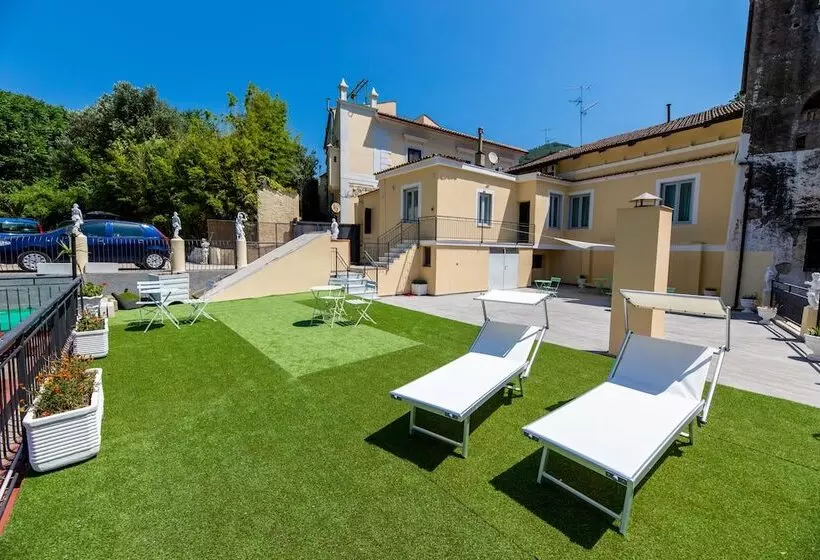Aamiaismajoitus (B&B) Monca S House