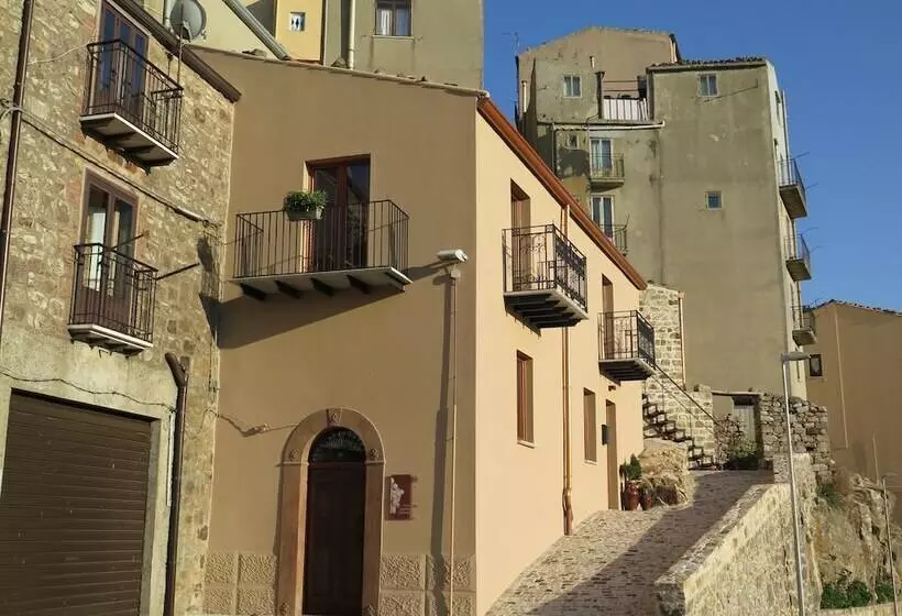 Aamiaismajoitus (B&B) Porta Baciamano