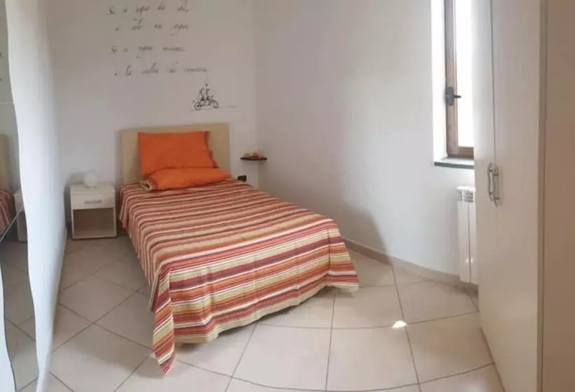 Aamiaismajoitus (B&B) Villa Mirto