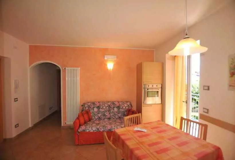 Maaseutuhotelli Agritur Le Pergolette