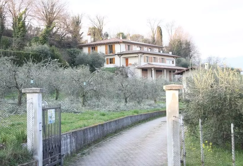 Maaseutuhotelli Agriturismo Nonna Bettina