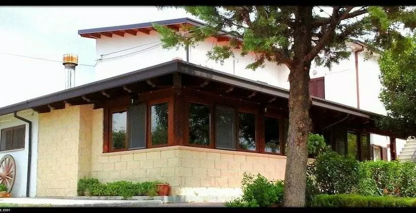 田舎風ホテル Agriturismo Travaglini