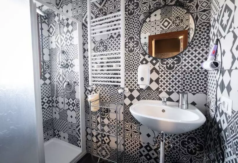 پانسیون Cconforthotels R&b Semplici Emozioni   Self Check In