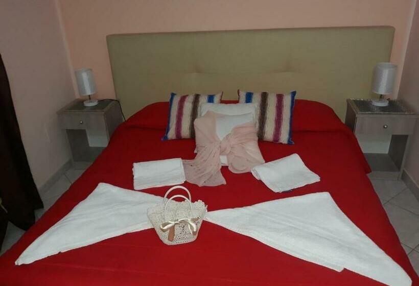 ベッドアンドブレックファースト Affittacamere Il Cortile