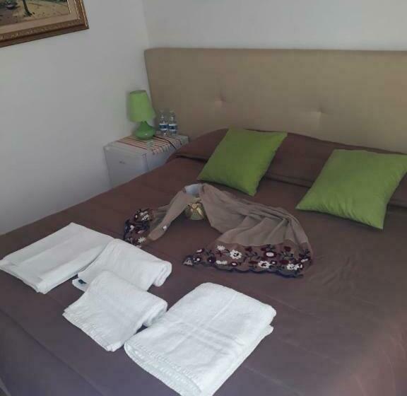 ベッドアンドブレックファースト Affittacamere Il Cortile