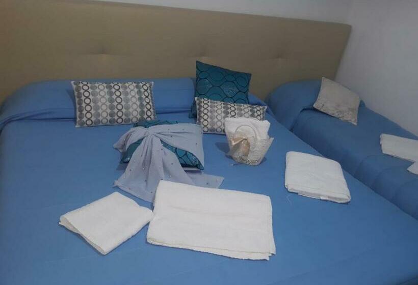 ベッドアンドブレックファースト Affittacamere Il Cortile