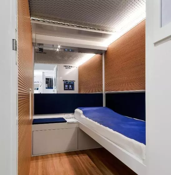 簡易ホテル Resting Pods   Zzzleepandgo Vrn Verona Airport