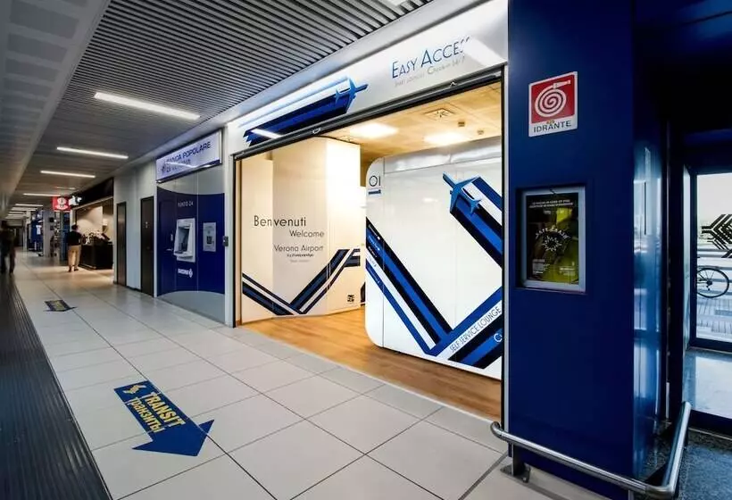 簡易ホテル Resting Pods   Zzzleepandgo Vrn Verona Airport