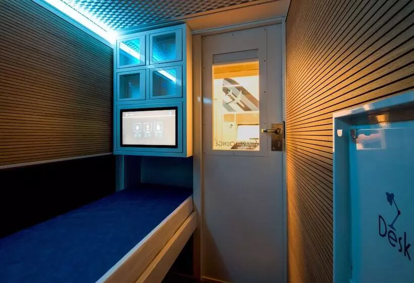 簡易ホテル Resting Pods   Zzzleepandgo Vrn Verona Airport