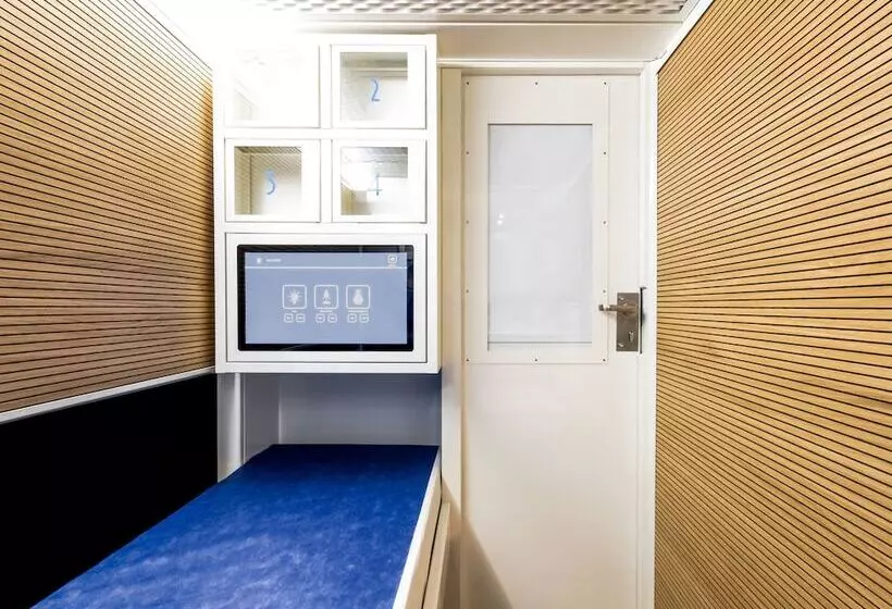 簡易ホテル Resting Pods   Zzzleepandgo Vrn Verona Airport