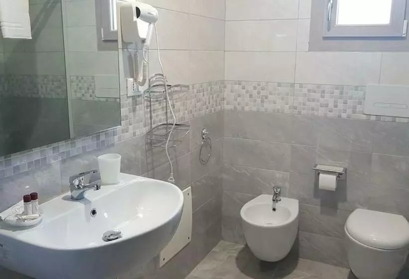 簡易ホテル Villa Mare