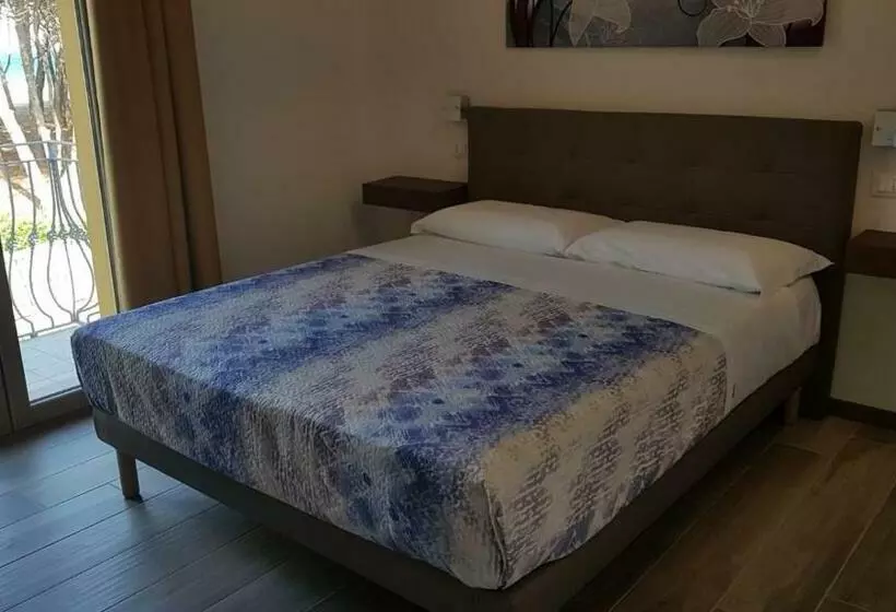 簡易ホテル Villa Mare