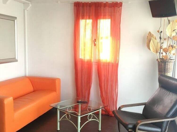 فندق Playa Di Valverde