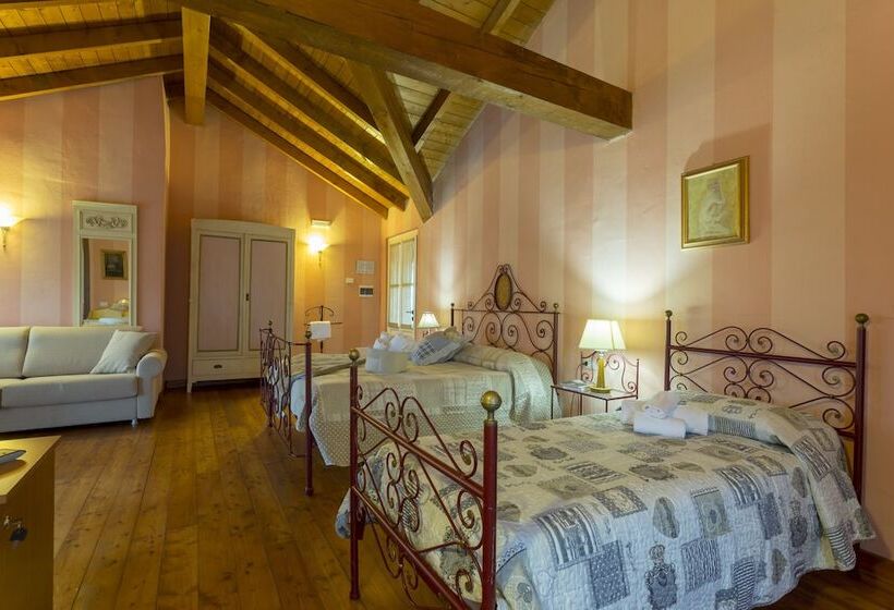 ホテル Tenuta Montezeglio