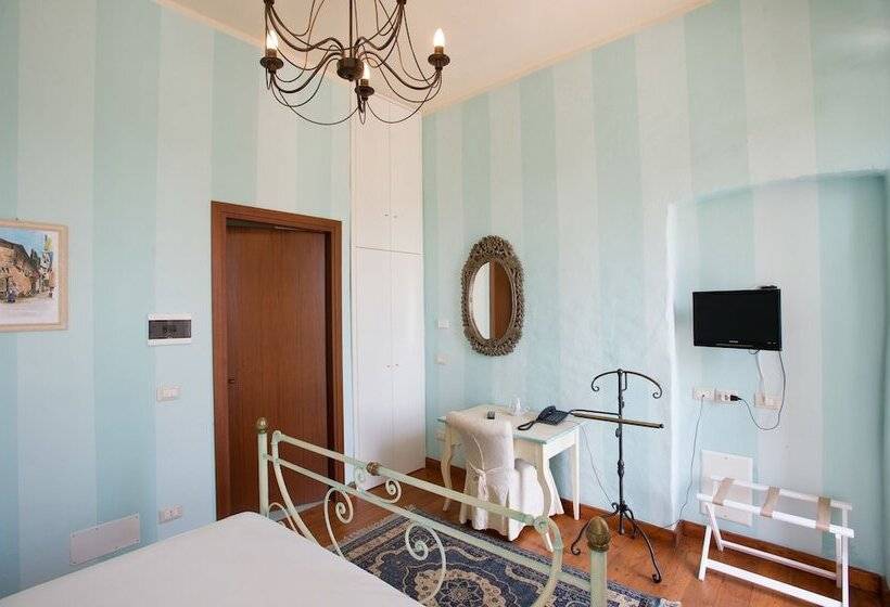 ホテル Tenuta Montezeglio