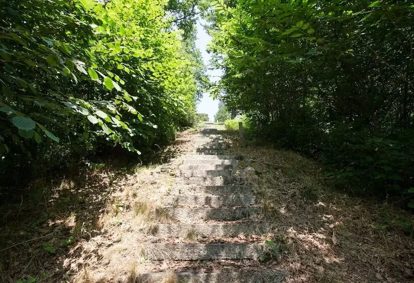 ホテル Tenuta Montezeglio