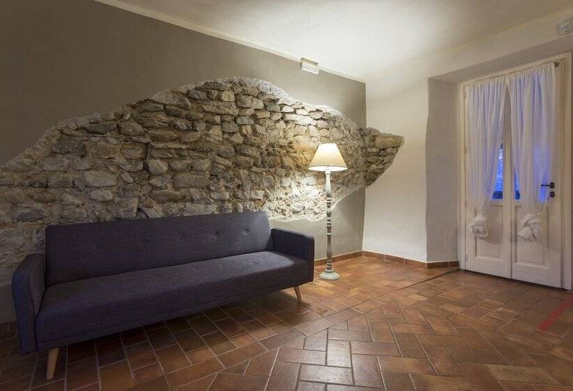 ホテル Tenuta Montezeglio