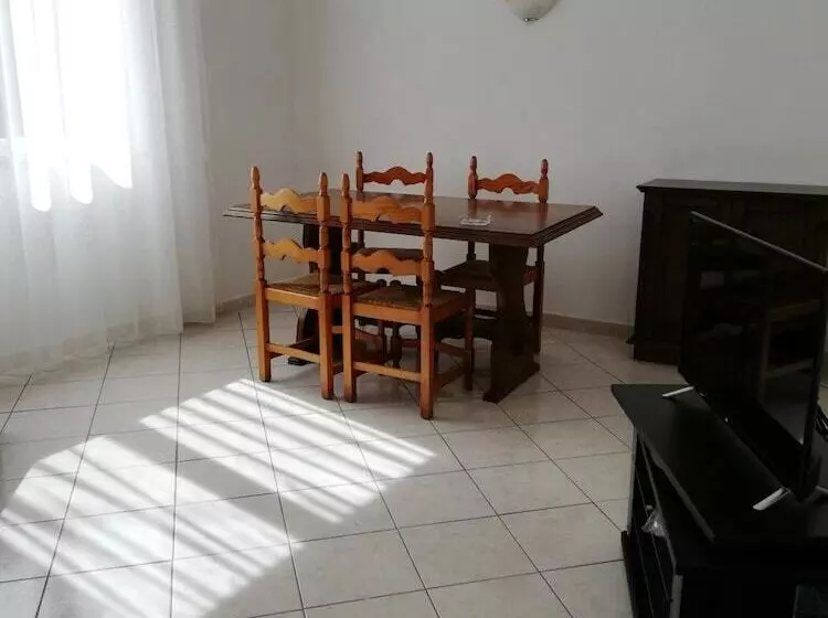 Là Mì Cà