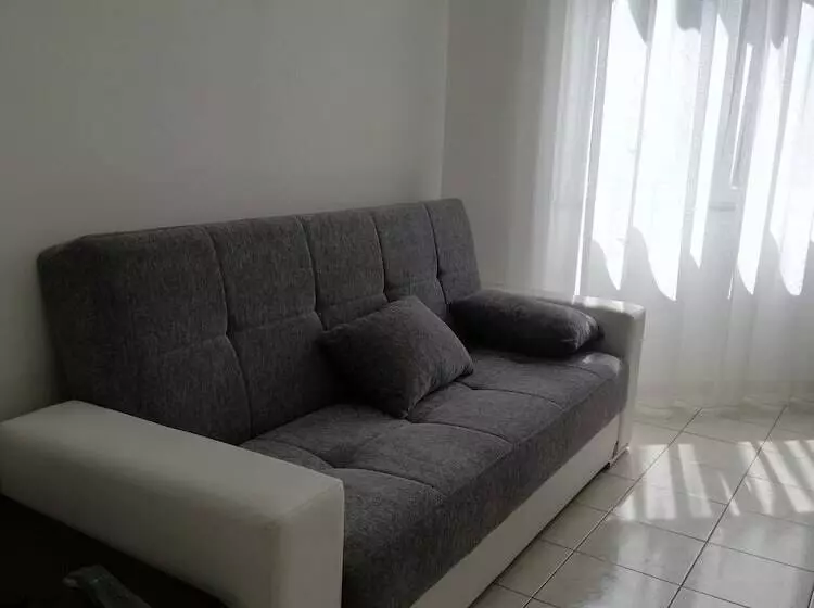 Là Mì Cà