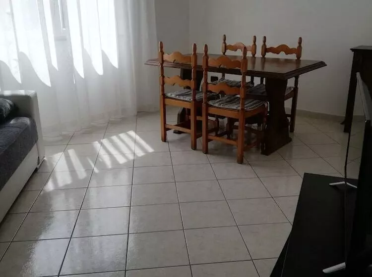 Là Mì Cà