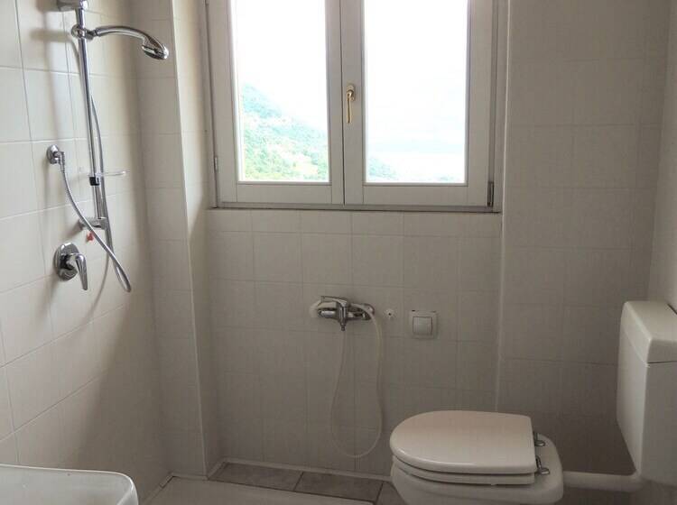 Ostello Dosso Del Liro