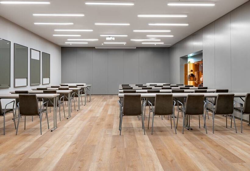 Ac Hotel Oviedo Fórum By Marriott