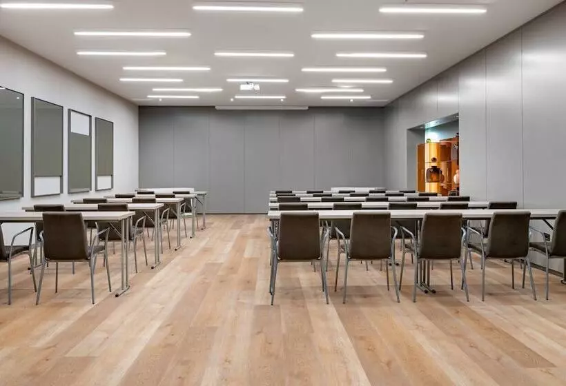 Ac Hotel Oviedo Fórum By Marriott