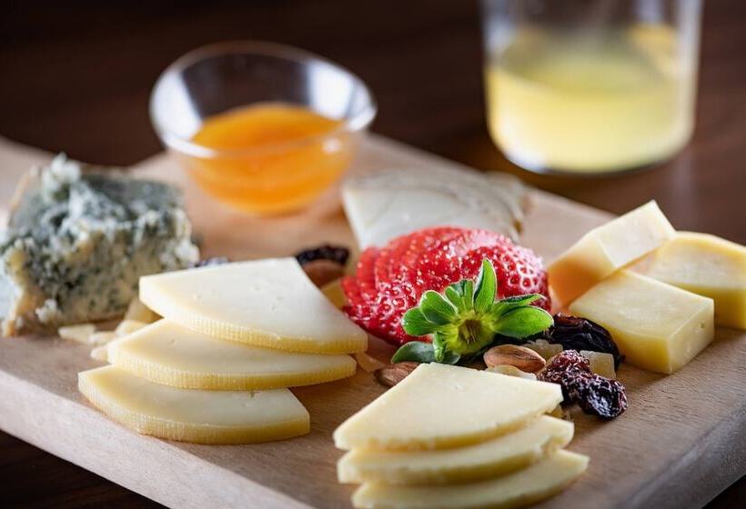 Ac Hotel Oviedo Fórum By Marriott