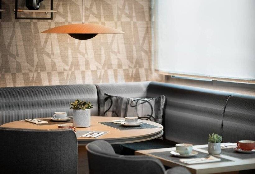 Ac Hotel Oviedo Fórum By Marriott