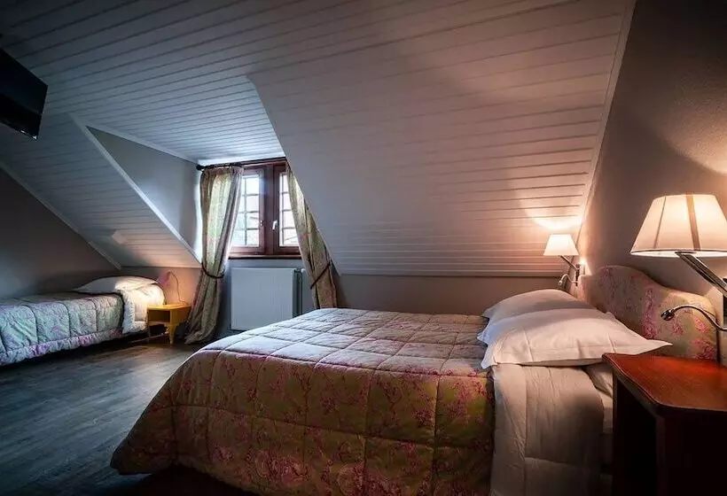 ホテル Des Deux Clefs