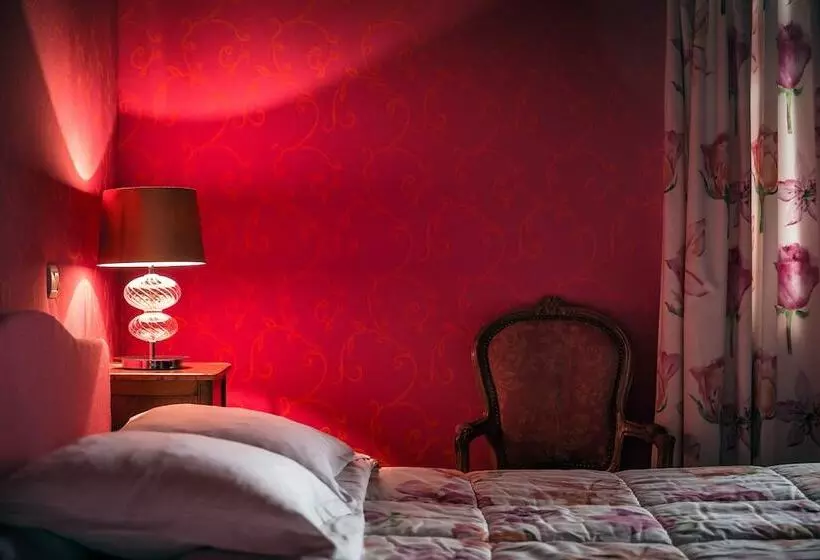 ホテル Des Deux Clefs