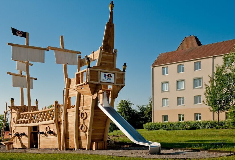 Explorers Hotel Marne La Vallée