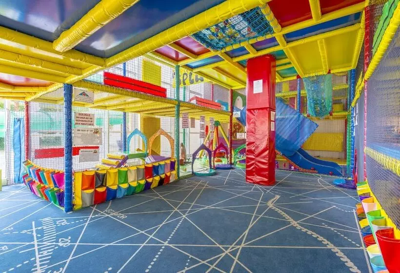 Explorers Hotel Marne La Vallée